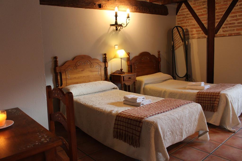 Casa Rural La Toba I Y II Bezana エクステリア 写真