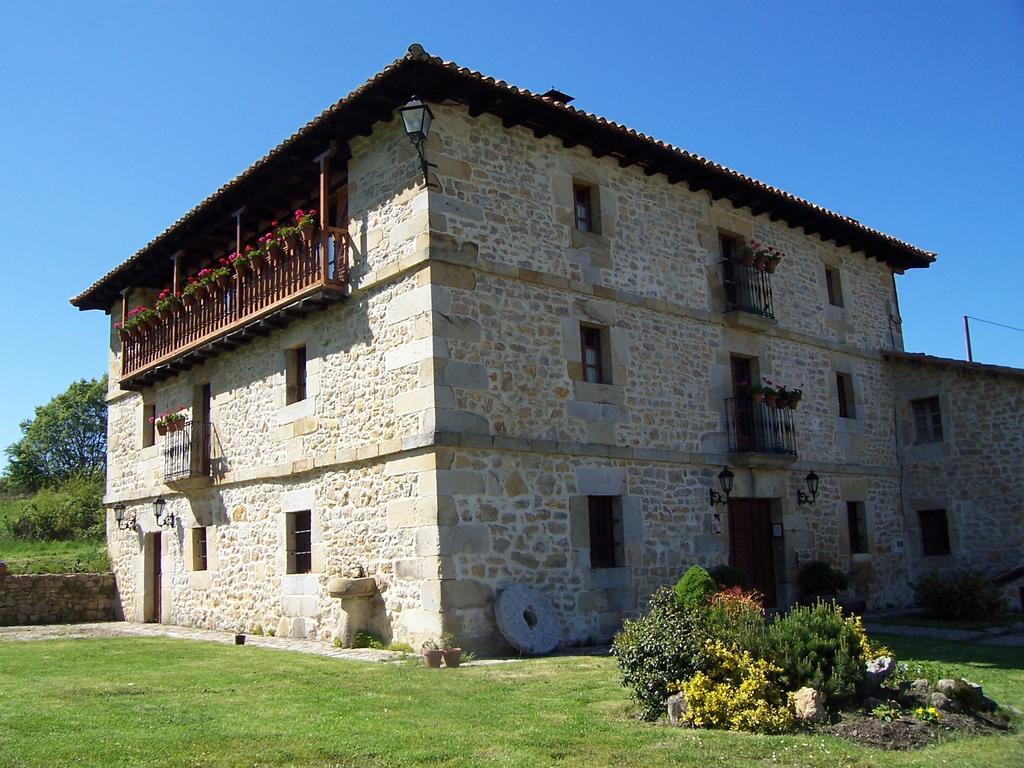 Casa Rural La Toba I Y II Bezana エクステリア 写真