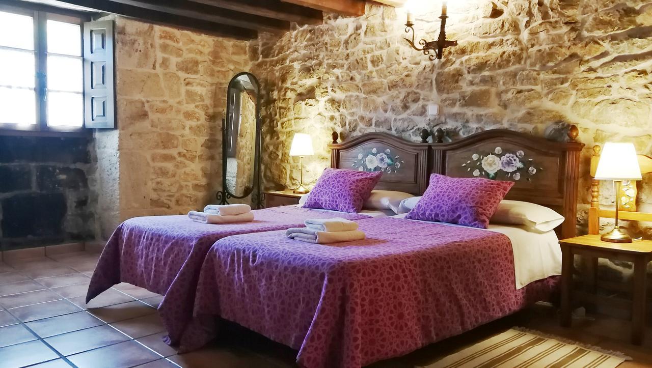 Casa Rural La Toba I Y II Bezana エクステリア 写真